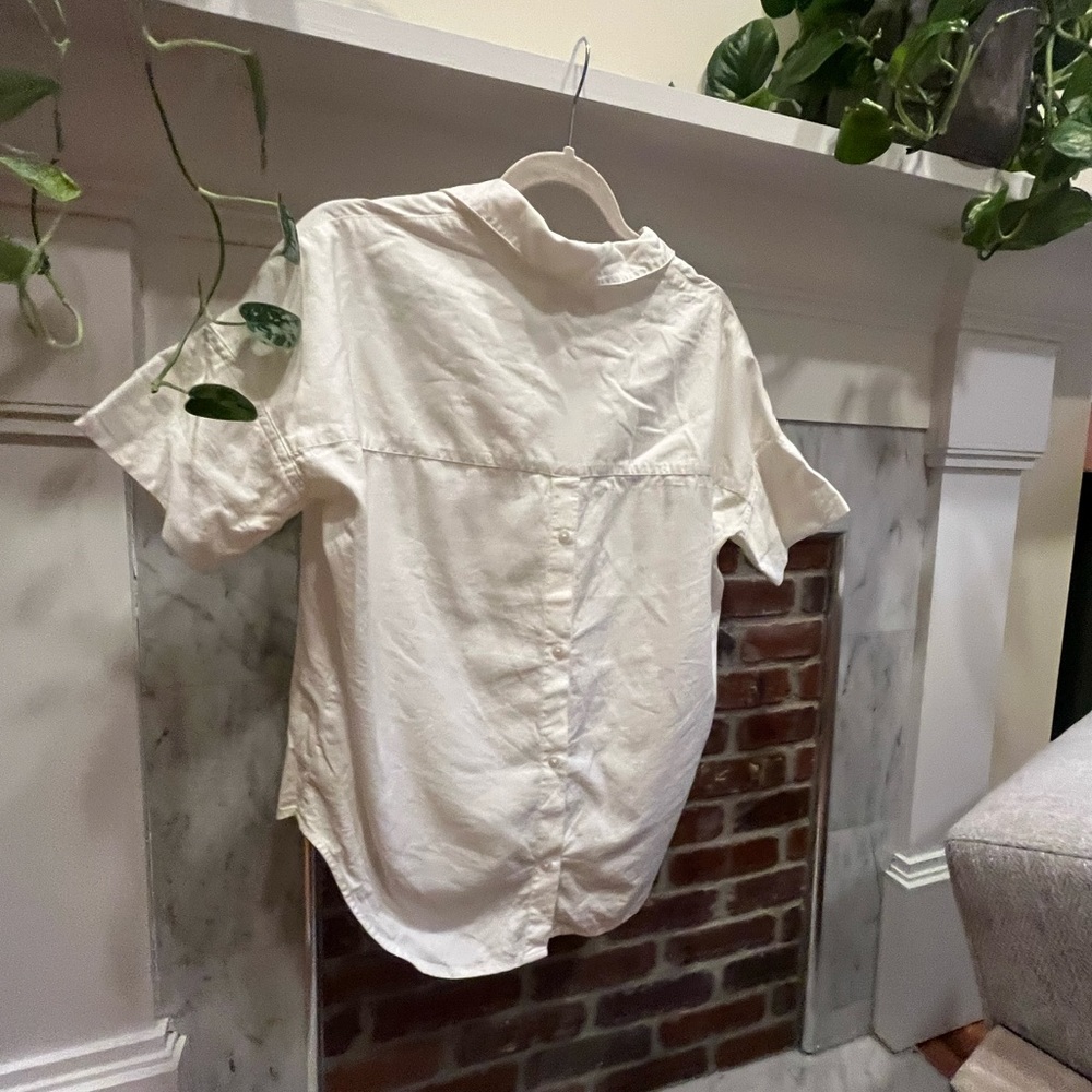 madewell popover button down with buttons on the back!